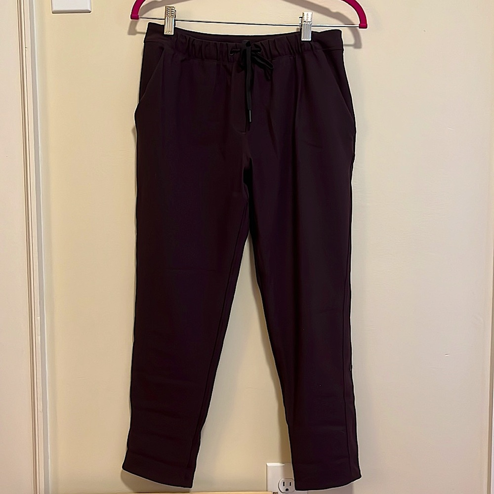 Lululemon Jet Crop Slim sz 6